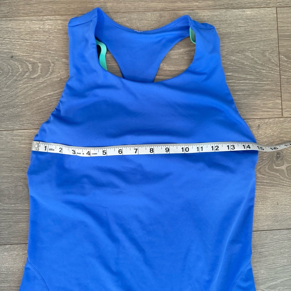 Fabletics Boost Blue Strappy Racerback Active Tank Top Built-in Bra - Picture 4 of 7